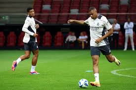 英超:曼市6比0轻取伊普斯维奇.